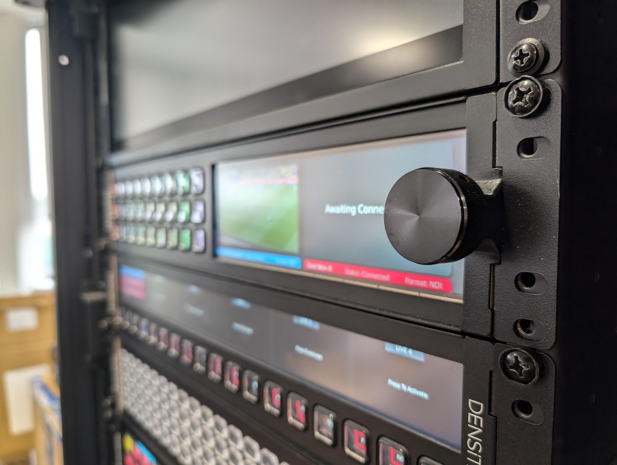 Image of 2RU with 27 Buttons & Jogdial (x86)